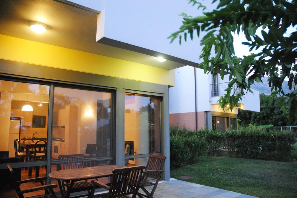 Erodios Hotel Karystos  Exterior photo